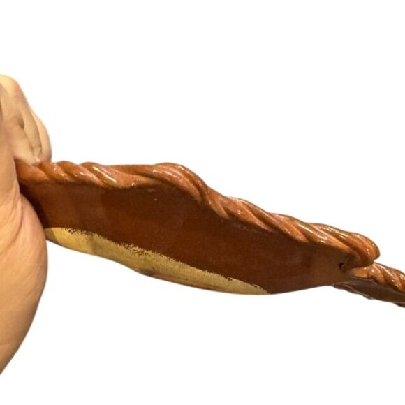 Handcrafted Ceramic Fish-Shaped Tray With Unique Glaze Design - Picture 8 of 8